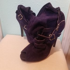 Slouched peeptoe booties